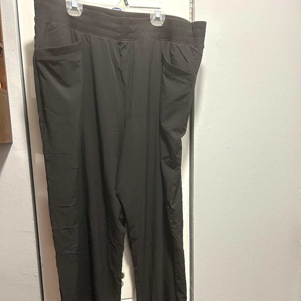 T by Talbots Black Athletic Pants
